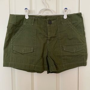Mountain Hardwear
Redwood Camp Shorts - Women's